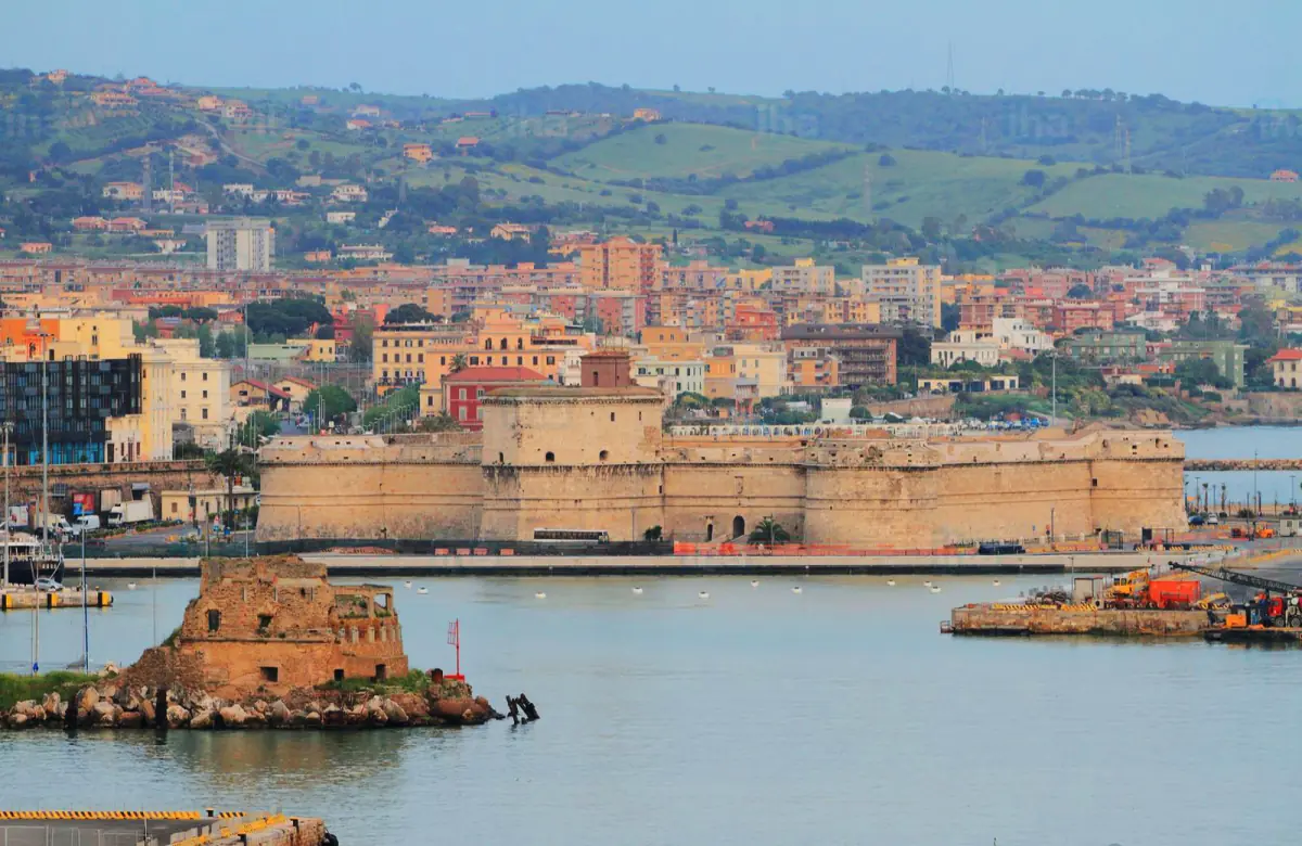 Festung und Hafen von Civitavecchia