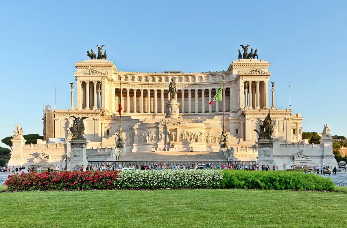 Das Vittoriano an der Piazza Venezia